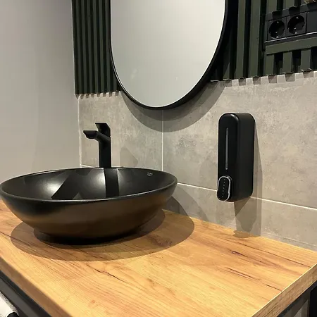 Mickitos Square And Aparthotel 3*