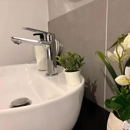 Апарт-отель Mickitos Square And