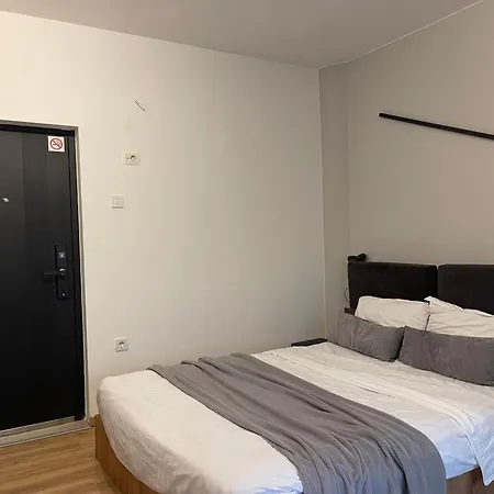 Апарт-отель Mickitos Square And 3*