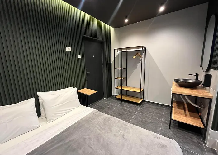 Апарт-отель Mickitos Square And