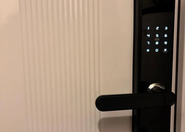 Mickitos Square And 3*